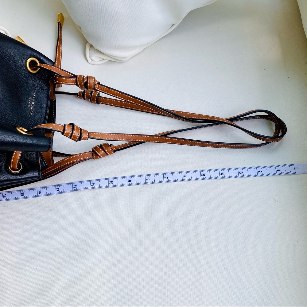 COPY - Tory Burch Caroline Small Carryall Tote EUC - Picture 15 of 16
